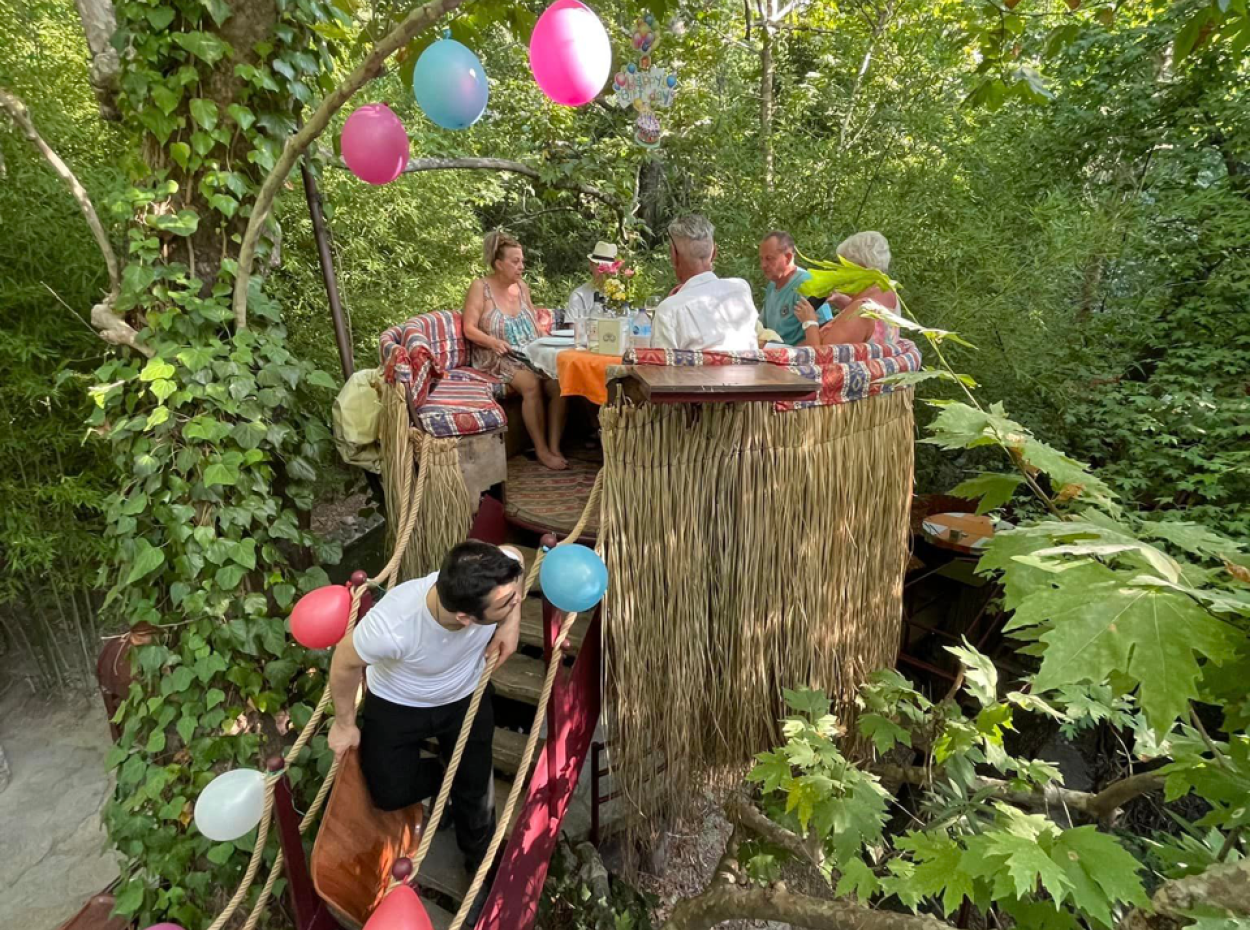 Akkaya Kuşlar Ve Vahşi Yaşam İle Gün Batımı