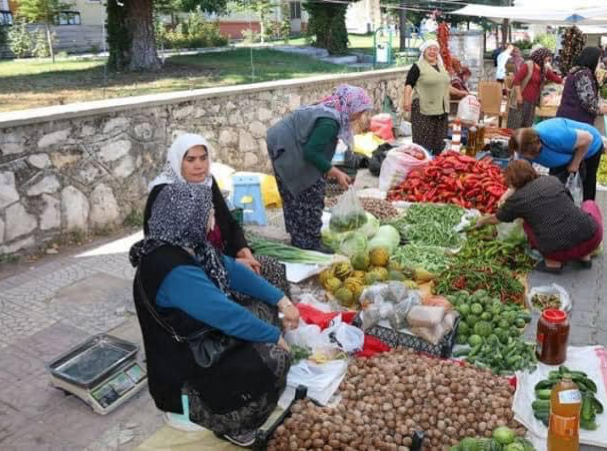 Bir Üçlü İkramlar