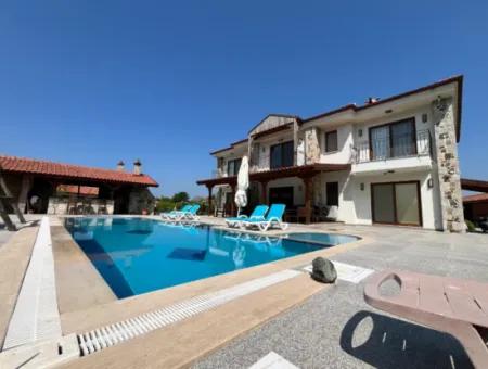 Villa Dash