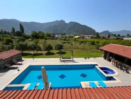 Villa Dash